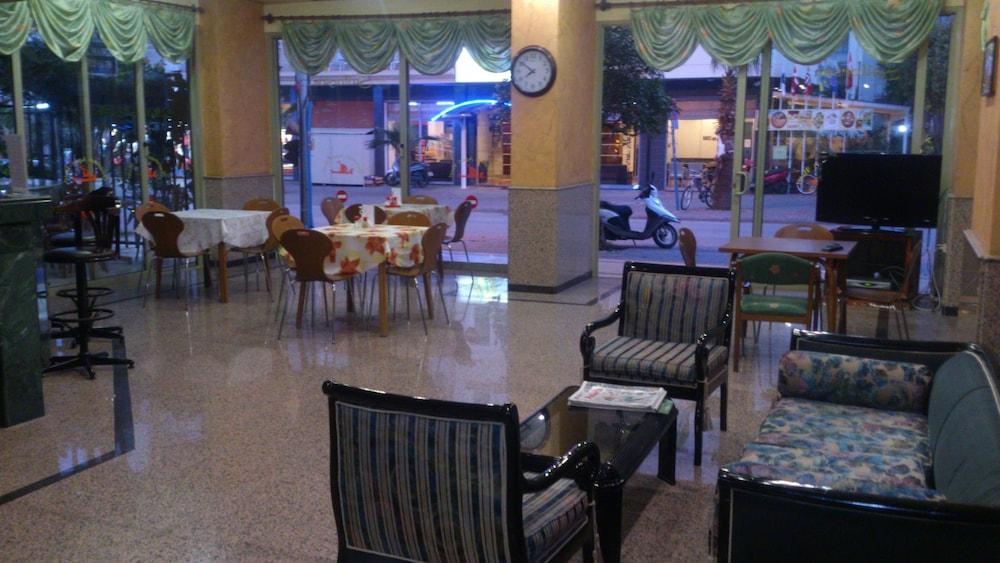ألانيا سيلورسون للشقق الفندقية المظهر الخارجي الصورة